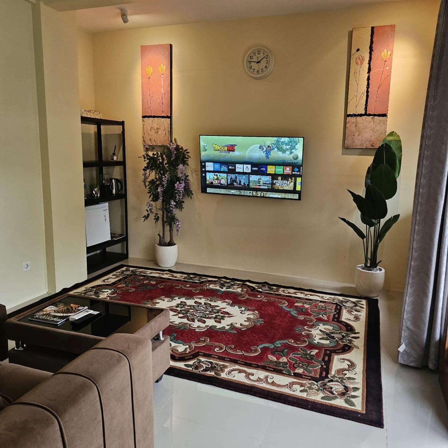 Suci'S Friendly Apartments Mataram Esterno foto